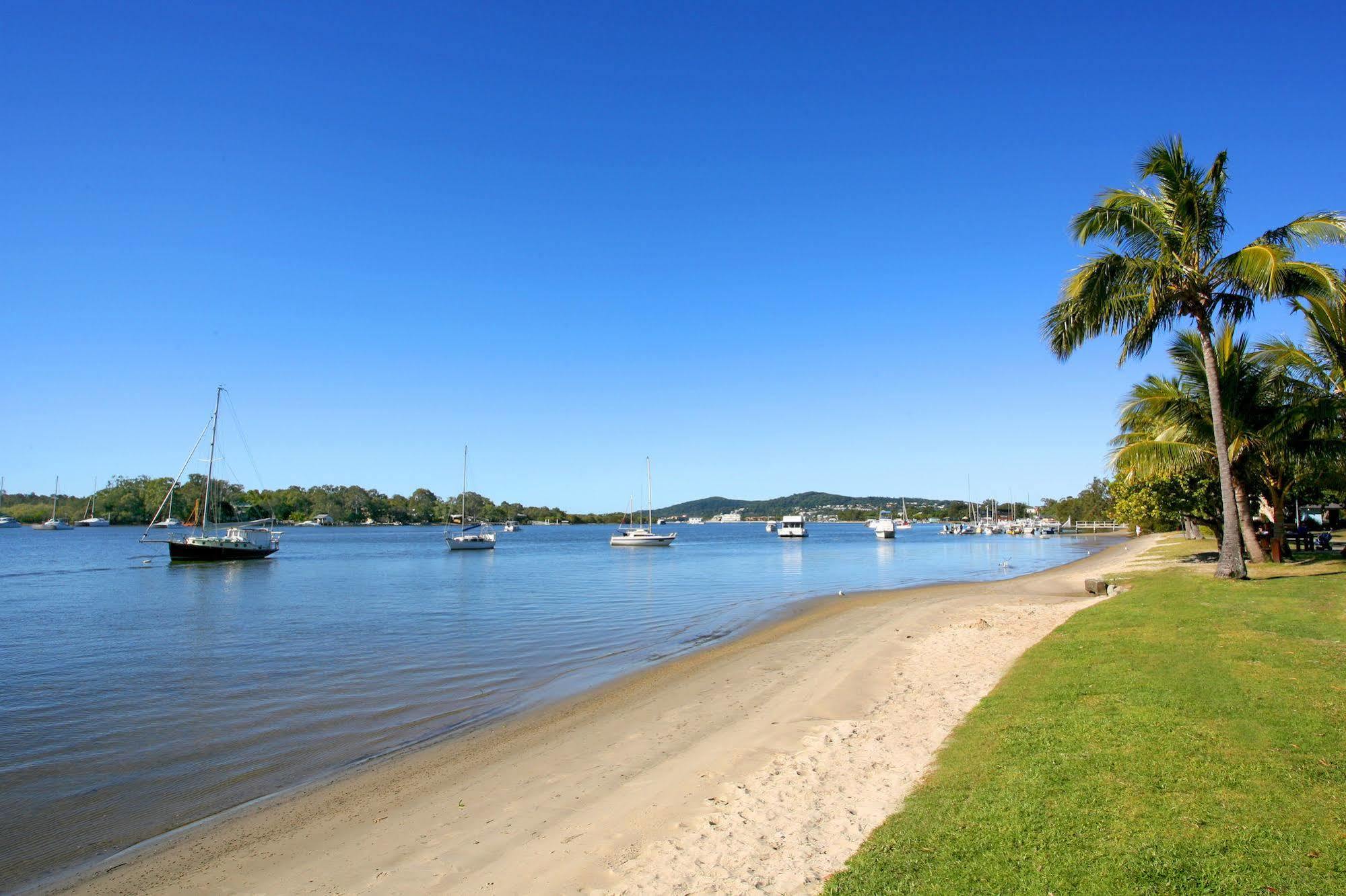 Aparthotel Regency Waterfront Noosa Noosaville Exterior foto